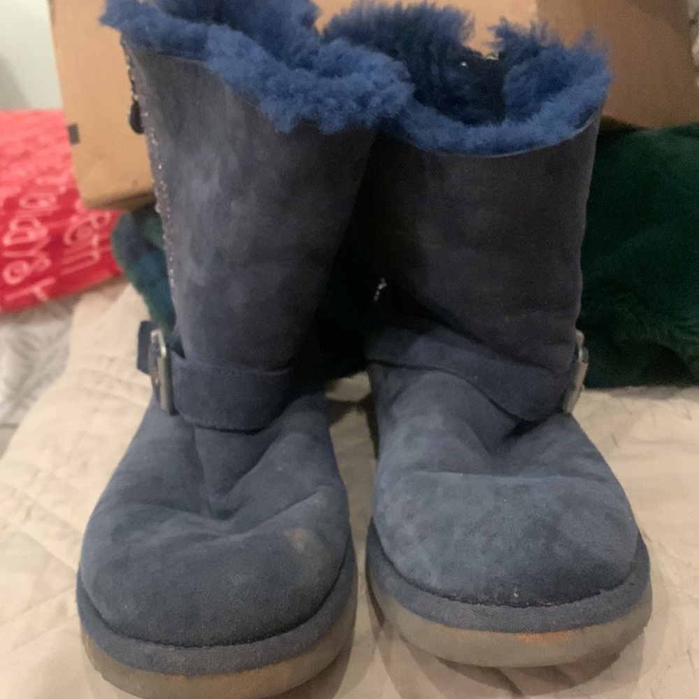 Blue uggs - Picture 4 of 4